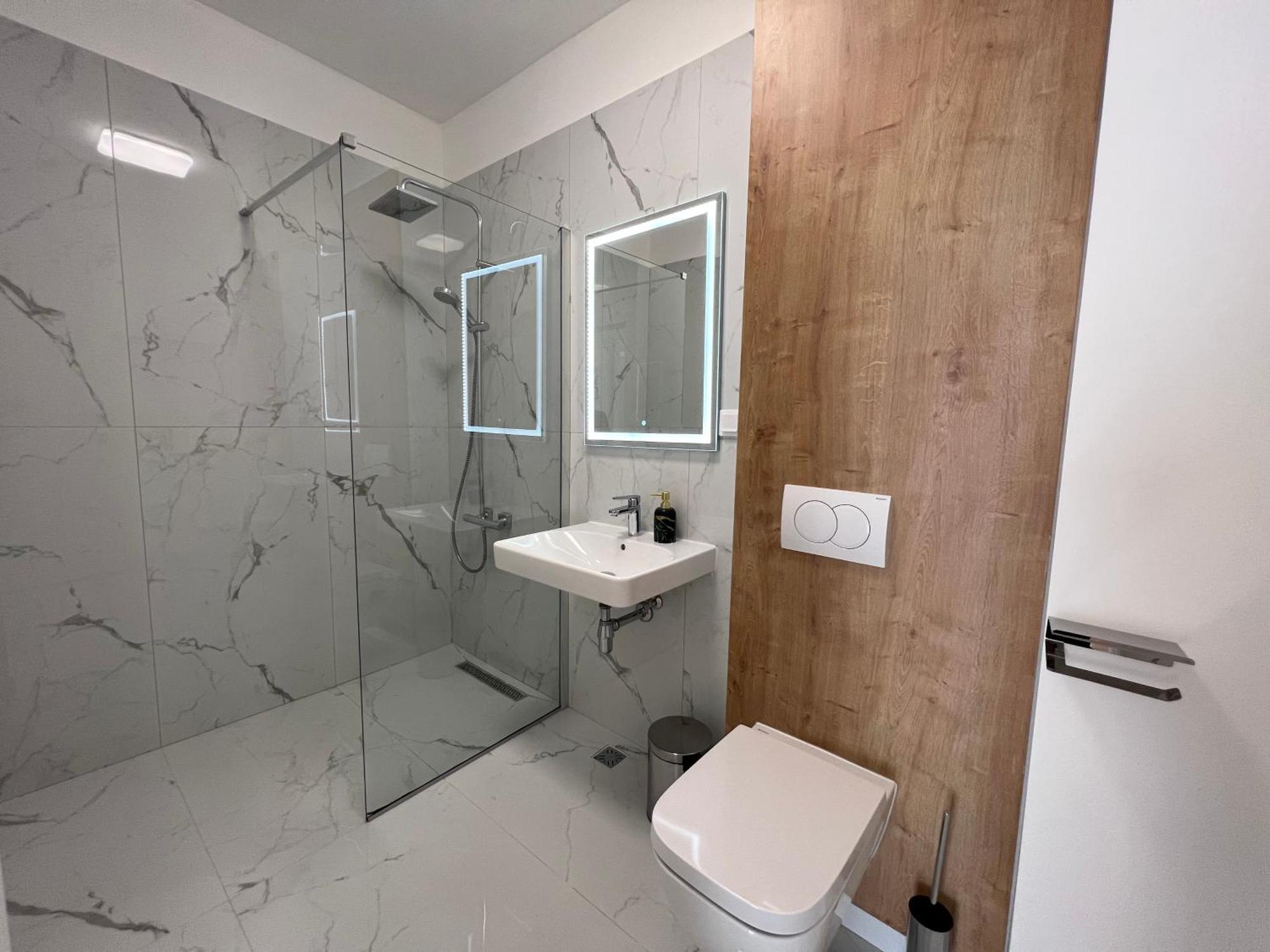 Exit Aparthotel Floresti  Bagian luar foto